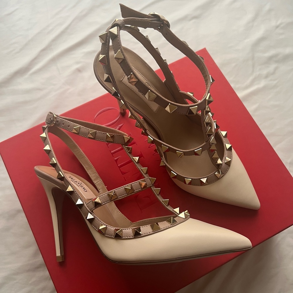 BRAND NEW FULL SET Valentino Rockstud 105 Authentic